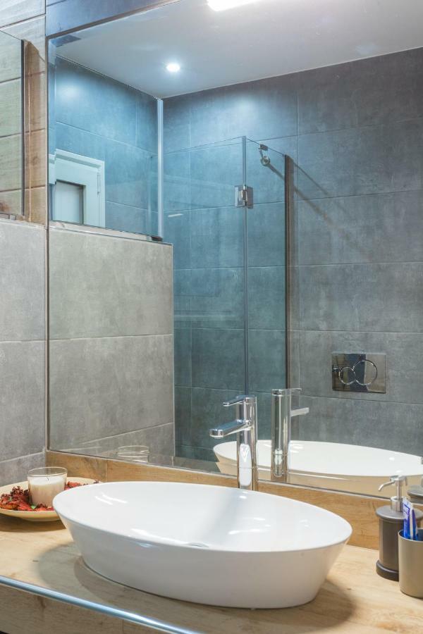 100M2 Luxury Apartment In The Heart Of Athens - Living Stone Emerald Екстер'єр фото